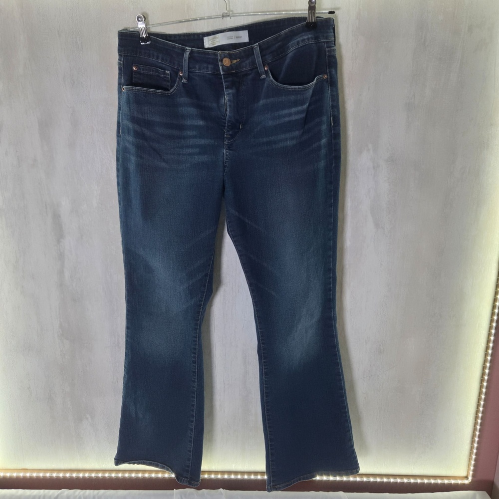 Signature By Levi Strauss Jeans Womens 14 Blue Totally Shaping Bootcut Denim